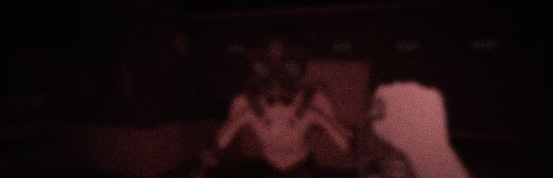 獠爪谜影