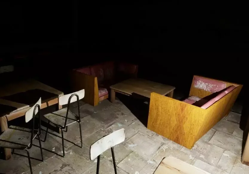 -Abandoned drive-in | 廃ドライブイン-游戏截图-好玩游戏库