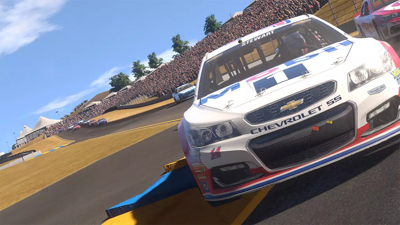 -NASCAR Heat Evolution-游戏截图-好玩游戏库