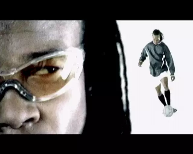 -FIFA Football 2003-游戏截图-好玩游戏库