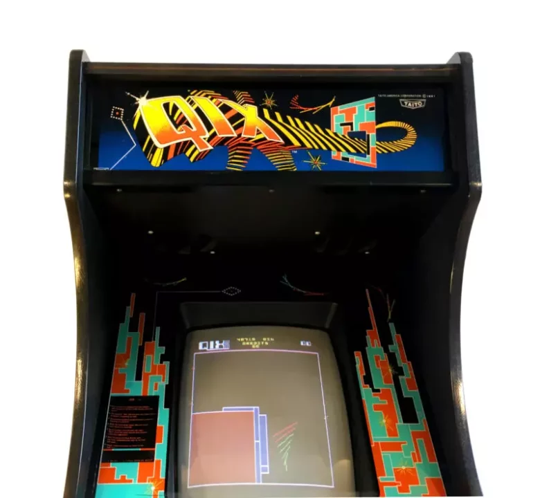 Qix (1981)
